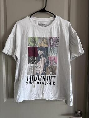 Official Taylor Swift The Eras Tour T-Shirt White Concert Merch Size Large